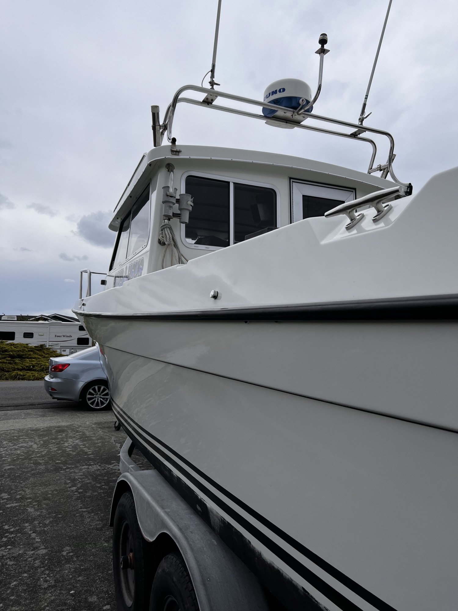 Sea Sport pilothouse cruiser at a North Idaho marina after a detail